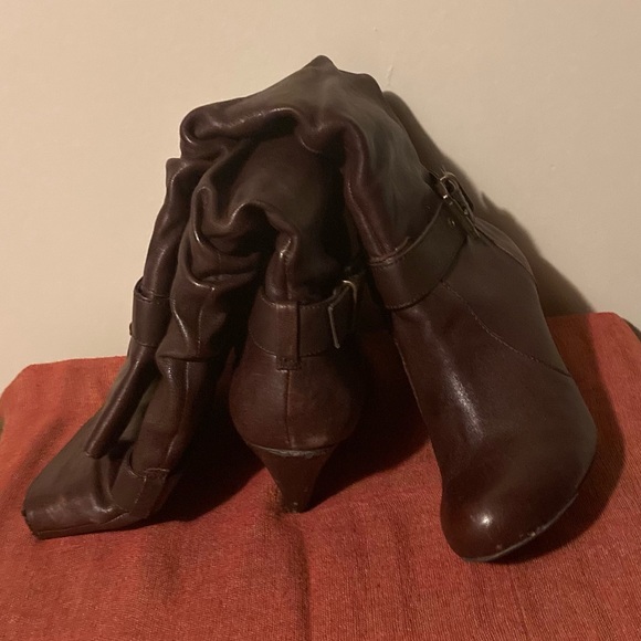 Gorgeous Jessica Simpson Boots - Picture 4 of 6